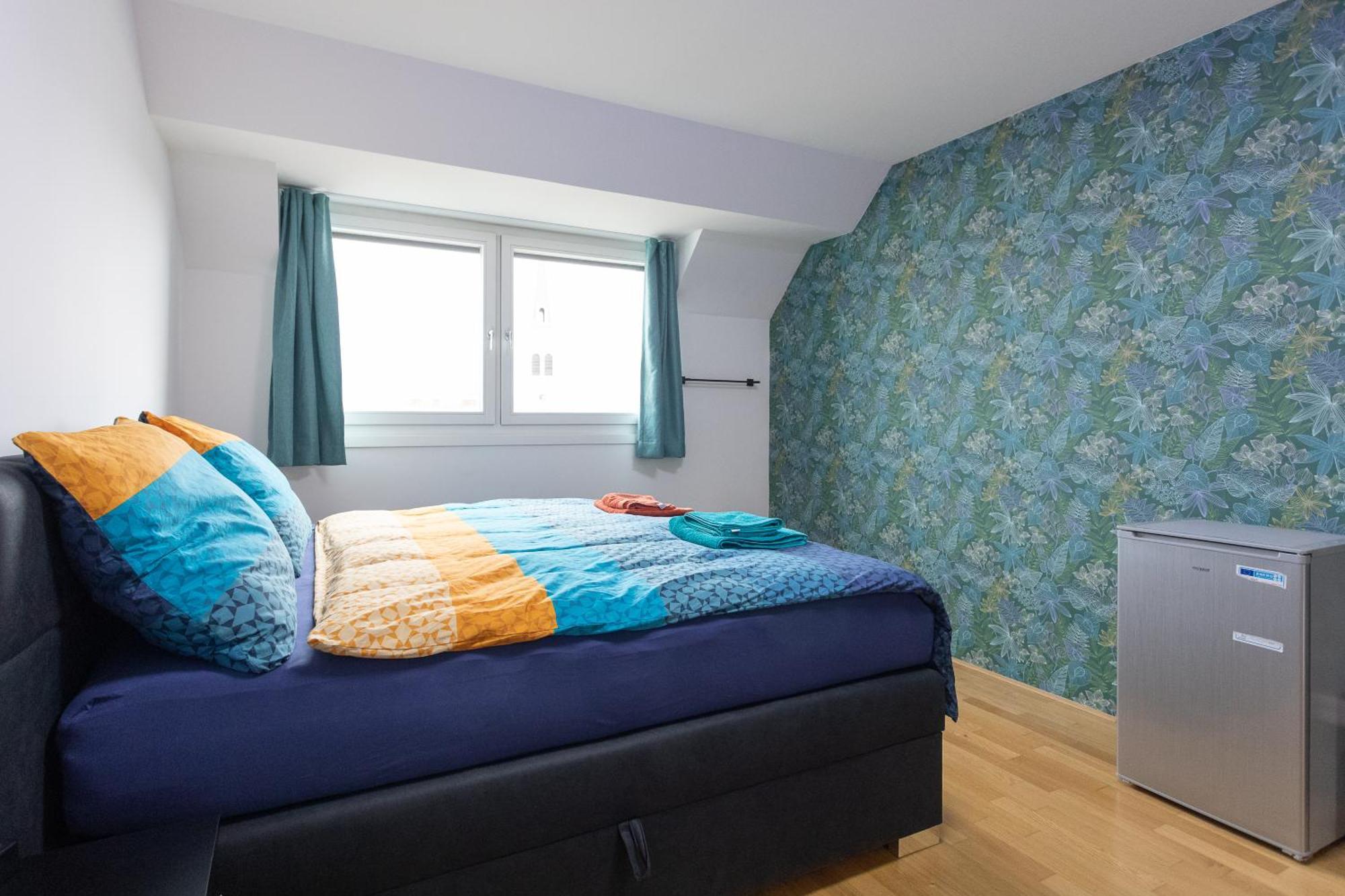 Private Room With Ac- Microwave, Personal Fridge & Metro Access - 7 Min To Center Vienna Esterno foto