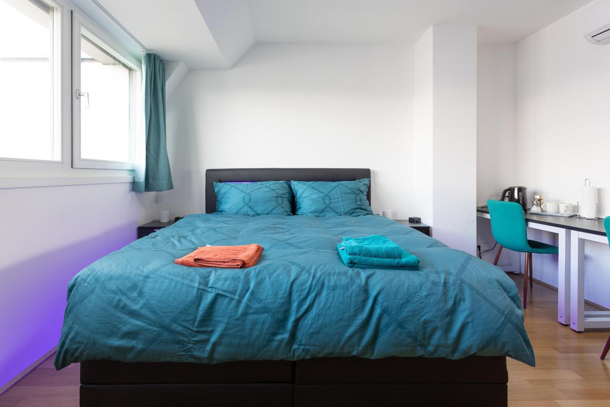 Private Room With Ac- Microwave, Personal Fridge & Metro Access - 7 Min To Center Vienna Esterno foto