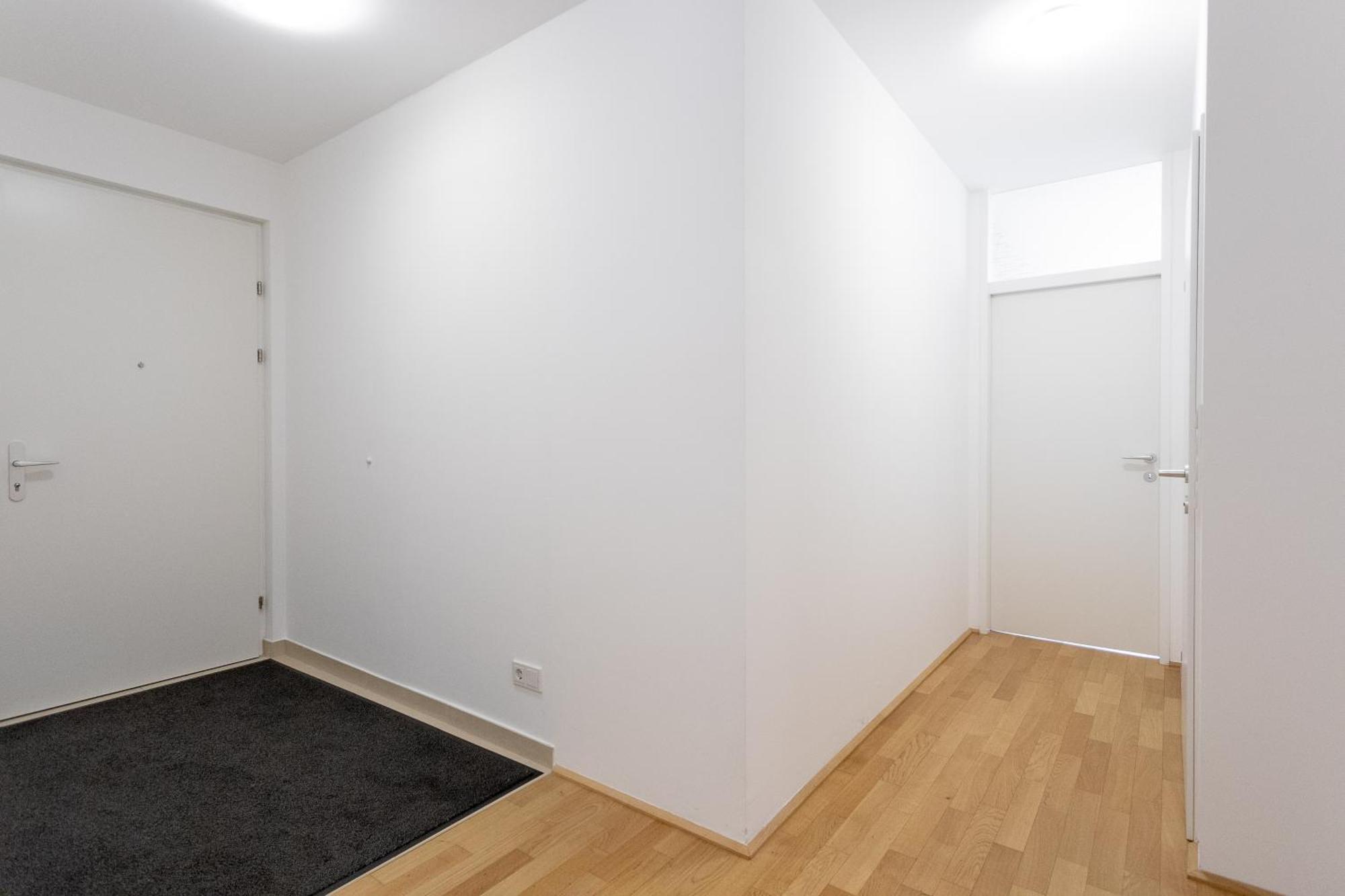 Private Room With Ac- Microwave, Personal Fridge & Metro Access - 7 Min To Center Vienna Esterno foto
