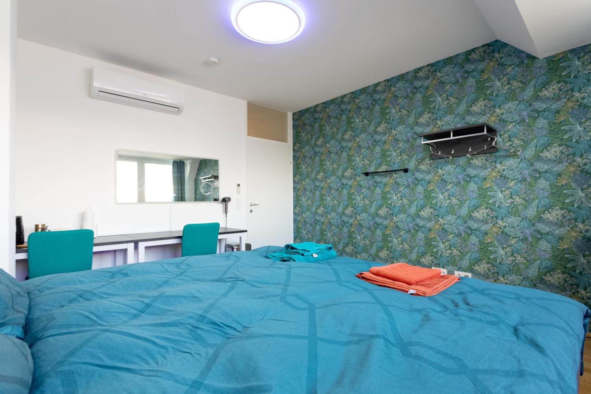Private Room With Ac- Microwave, Personal Fridge & Metro Access - 7 Min To Center Vienna Esterno foto
